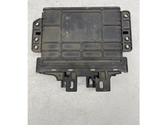 Блок управления коробкой передач 01N927733AM, 5WK3334A   Audi 80 90 S2 B4