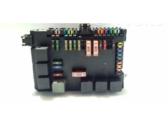 Pojistková skříňka Řídící jednotka BSM A2215403550 Mercede-Benz S W221 2008