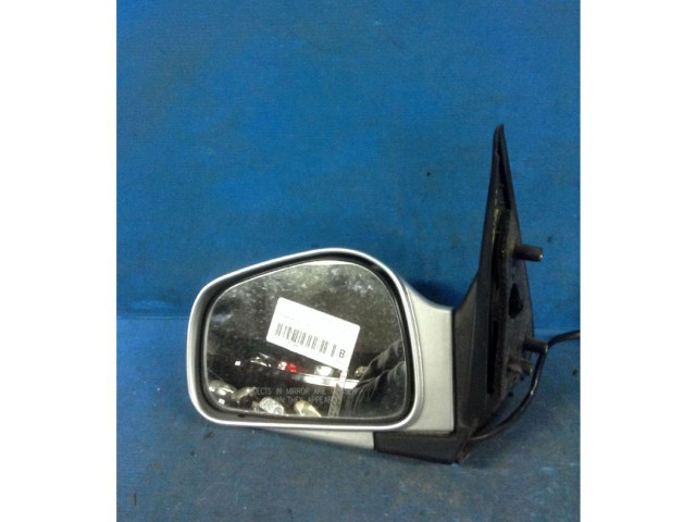 Zpětné zrcátko Tata Safari 2003