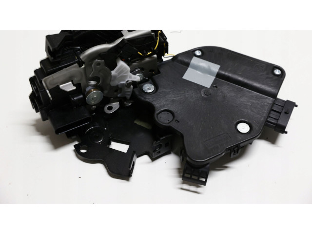 Замок багажника Jaguar F-Pace 2016 - года