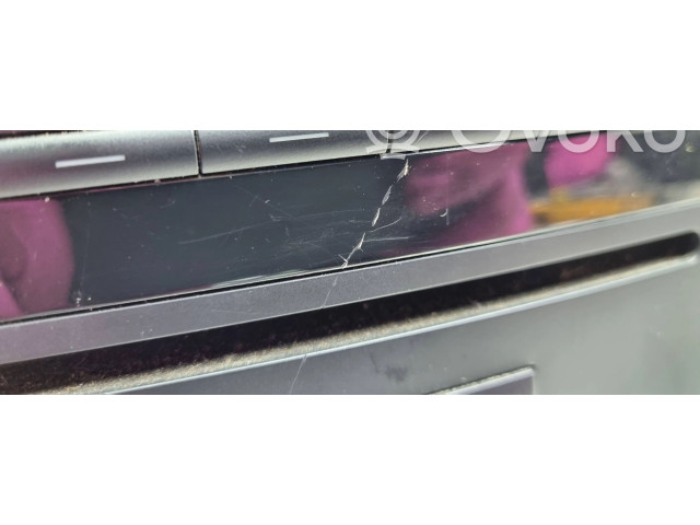 Pojistková skříňka Радио/ проигрыватель  / навигация A1698207589, 58006250KHZ   Mercedes-Benz B W245 2005