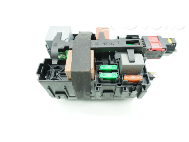 Блок предохранителей Peugeot 2008 I