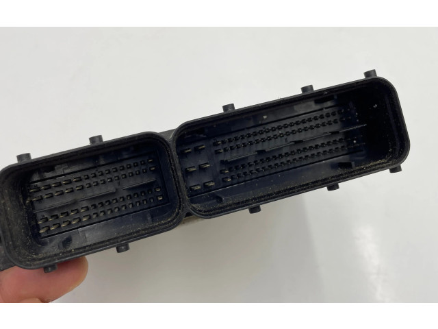 Блок управления двигателя 04E907309AP, 0261S11600   Volkswagen Jetta VI