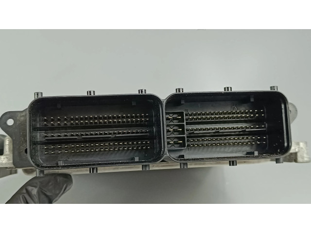 Блок управления двигателя 0281033117   KIA Sorento