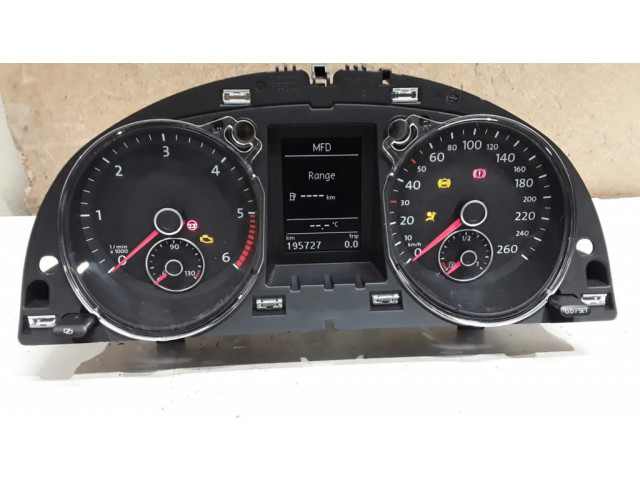 Přístrojová deska Volkswagen PASSAT B7 2012 3AA920870A