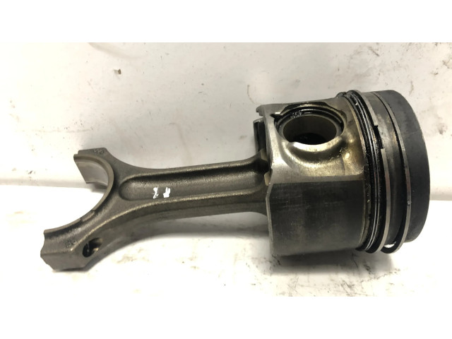 Píst BMW 7 F01 F02 F03 F04 pro naftový motor 3.0 N57 D30 A