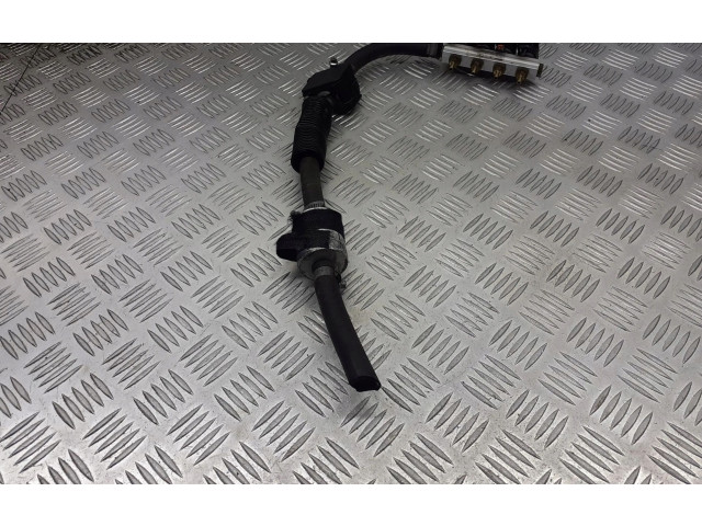 Топливная рампа 67R-010973   Volkswagen PASSAT B5.5  