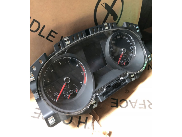 Панель приборов 5G1920740   Volkswagen Golf VII       