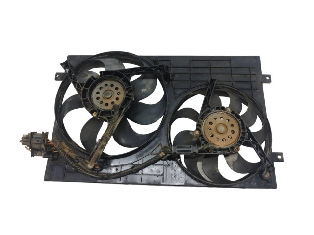 Вентилятор радиатора     6Q0121207A    Skoda Fabia Mk1 (6Y) 1.9