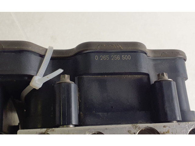 Блок АБС 6700352860, 2265106539 Maserati Levante 2017 - года