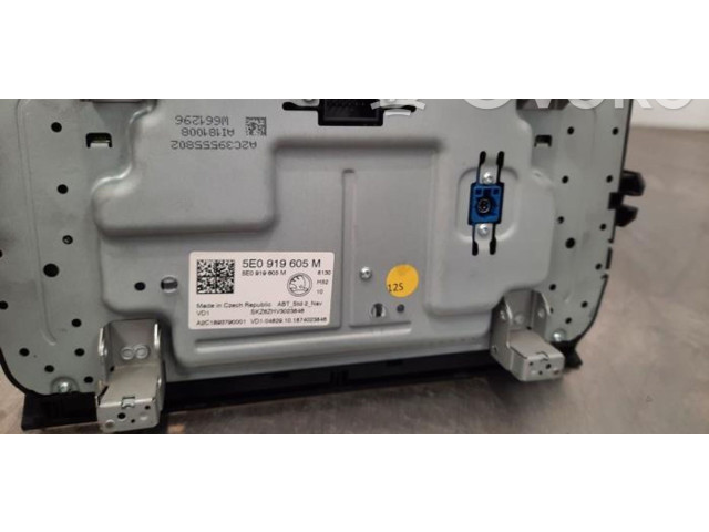 Дисплей 5E0919605M Skoda Octavia Mk3 (5E)