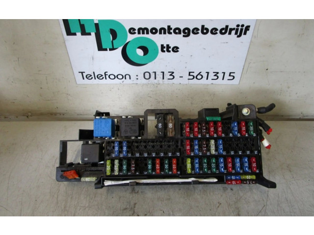   Pojistková skříňka    Mercedes-Benz  W168 1999