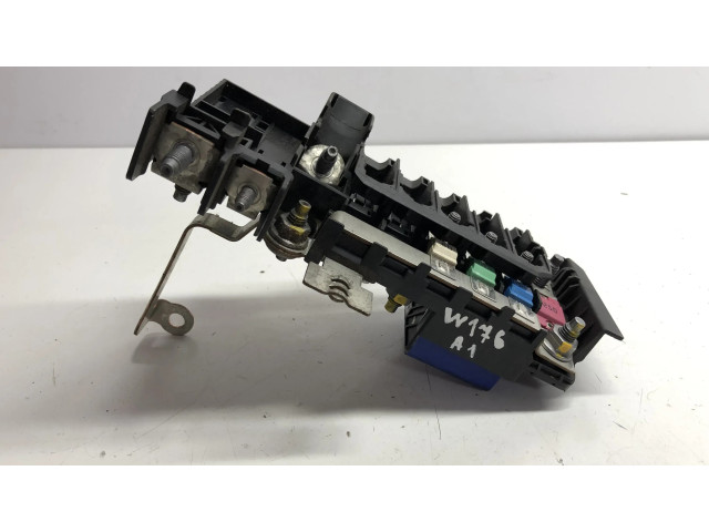 Pojistková skříňka 2465401350 Mercedes-Benz A W176 2013