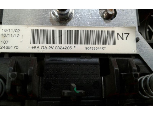 Подушка безопасности водителя 96433644XT Citroen Xsara