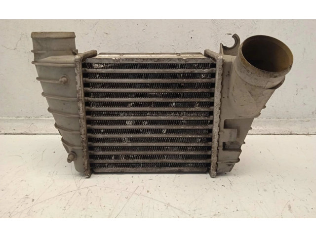 Интеркулер 8L9145806B Audi A3 S3 8L