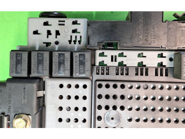 Блок предохранителей 9162316 Volvo XC90