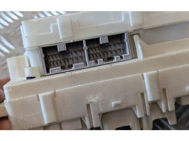 Блок предохранителей 8637B251, 216Z6V20023A Mitsubishi L200