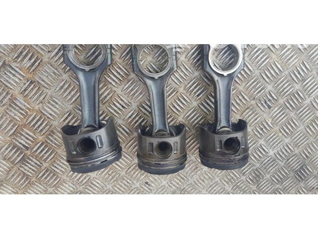 Píst Mercedes-Benz E W211