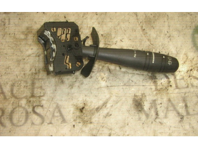 Ручка стеклоочистителей Renault Clio I