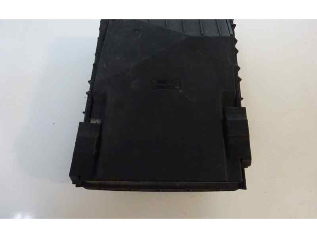 Pojistková skříňka Řídící jednotka BSM 1K0937125 Volkswagen Golf SportWagen 2007