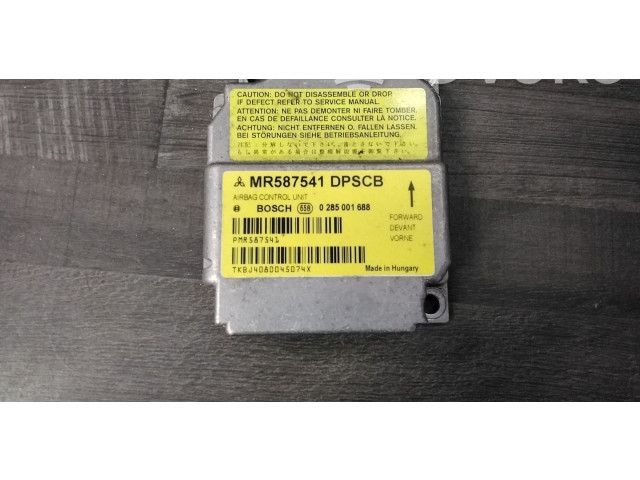Блок управления надувных подушек MR587541, 0285001688 Mitsubishi Colt