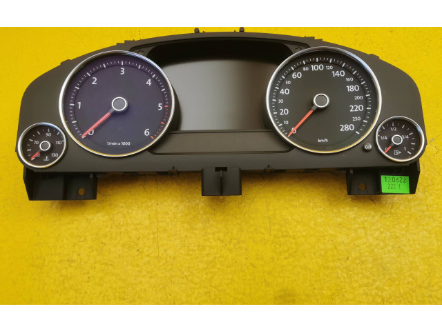 Přístrojová deska Volkswagen Touareg II 2012 7P6920881G, 7P6920881