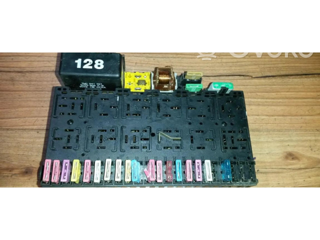 Блок предохранителей 7m0937025d, 95vw14a073dc Ford Galaxy