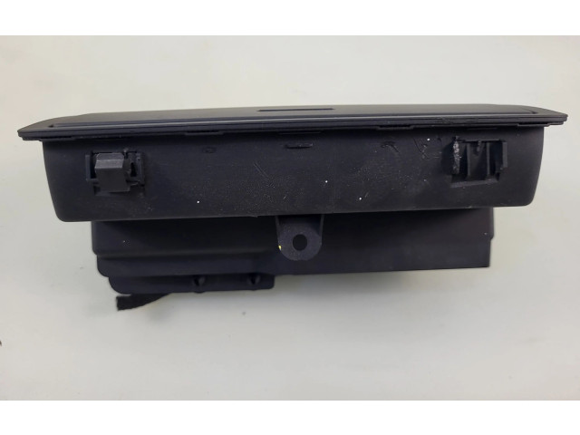 Дисплей 8U0857273B Audi Q3 8U