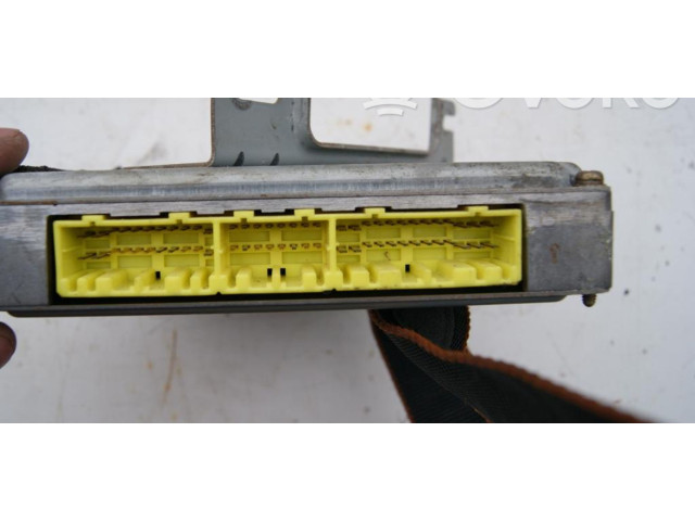 Ручка стеклоочистителей 22611AA860   Subaru Legacy