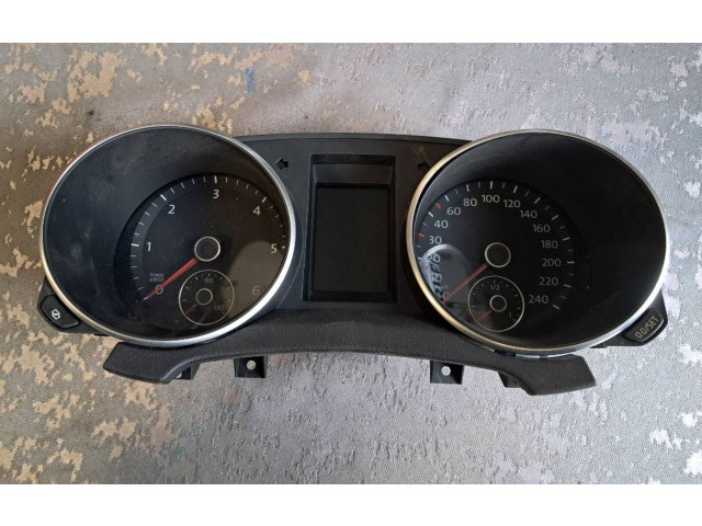 Панель приборов VDD02416, 5K0920870E Volkswagen Caddy