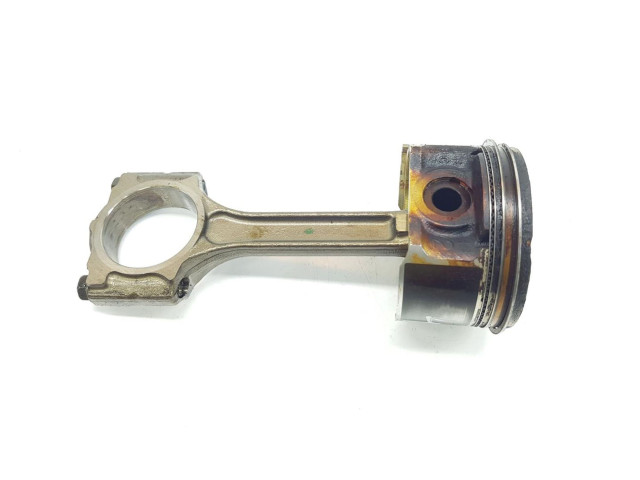 Píst 12010BC200, 12010BC200 Nissan Juke I F15