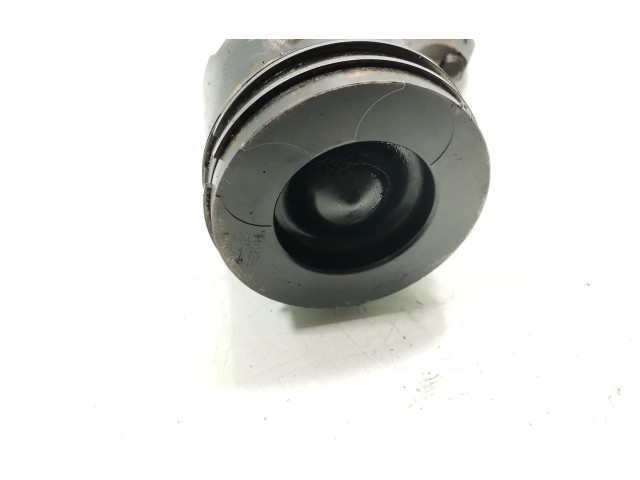 Píst Hyundai H-100 D4CB