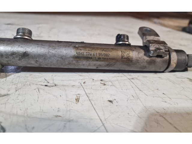 Топливная рампа A6420700695   Mercedes-Benz ML W164  