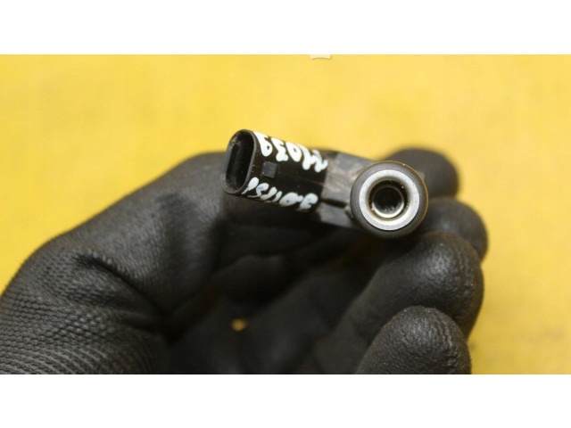 Vstřikovač 06E906031 Audi A8 S8 D4 4H