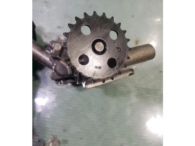 Масляный насос   50008247R  Renault Clio IV 