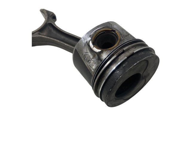  Поршень    Audi A3 S3 8P  