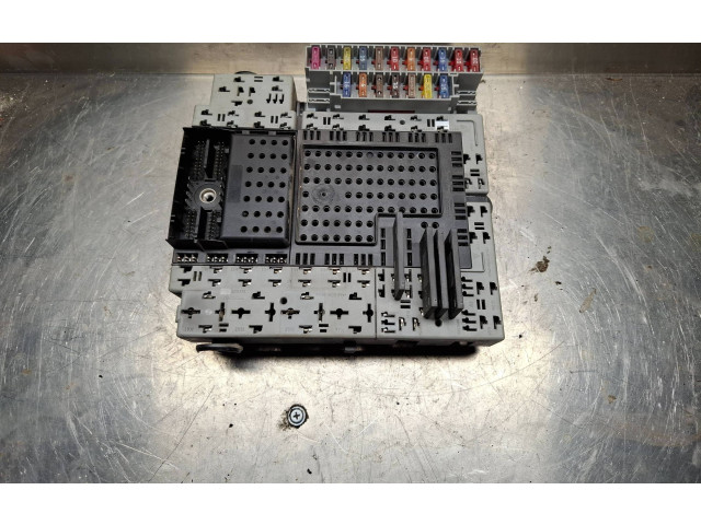 Блок предохранителей 8622520, 9441587 Volvo V70