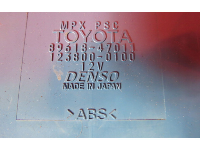 Блок управления коробкой передач 8961847011   Toyota Prius (NHW20)