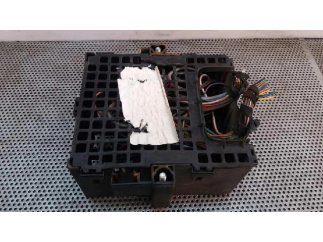 Блок предохранителей 8V5T14A005GJD Ford Fiesta