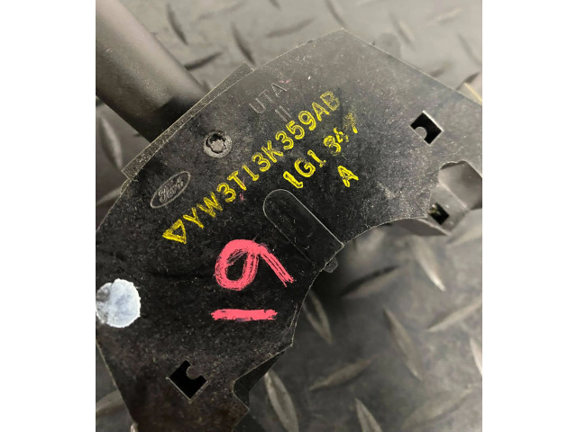 Ручка стеклоочистителей YW3T13K359AB, 1G1347   Lincoln Town Car