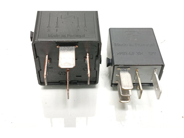 Блок предохранителей  5Q0907361G, 4H0951253C   Volkswagen Golf VII    