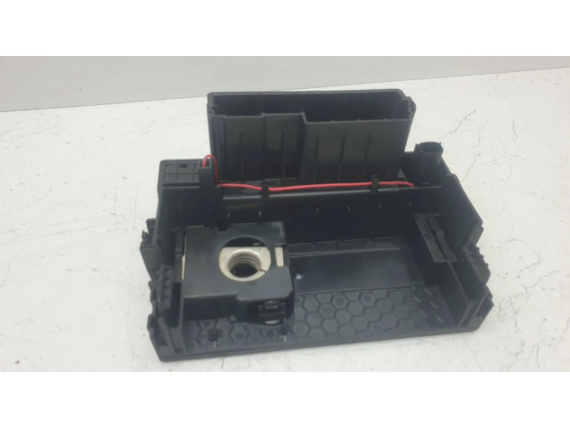 Блок предохранителей  8639800000000T, 812461952   Chevrolet Volt II    