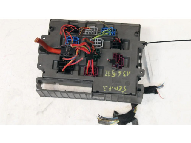 Pojistková skříňka BMW 3 E92 E93 2006