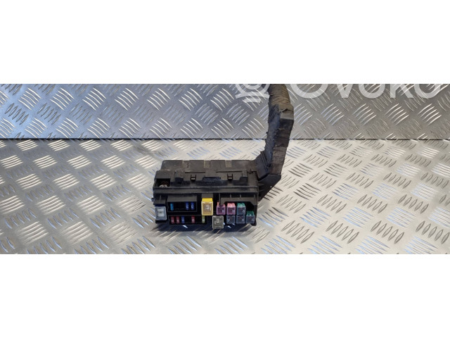 Pojistková skříňka Nissan Almera N16 2001