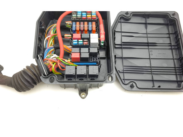 Блок предохранителей Maserati Quattroporte