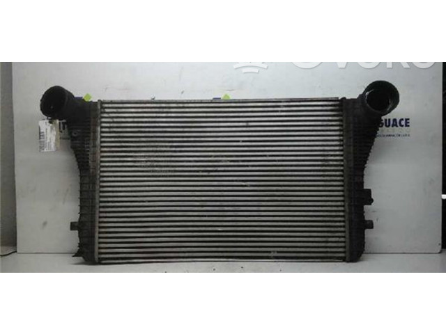 Интеркулер     Volkswagen Touran I 