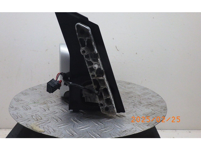 Зеркало электрическое Volkswagen Golf Plus 2005 - 2013 года