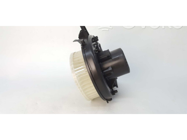 Вентилятор печки 6R1819015A Skoda Fabia Mk3 (NJ)