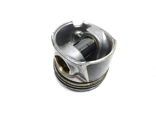  Поршень DDA 81L155  Volkswagen PASSAT B8  