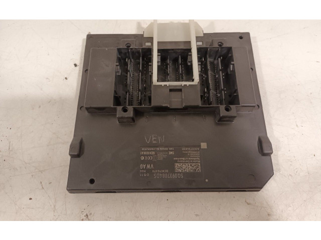 Блок комфорта 5Q0937084DS Skoda Karoq